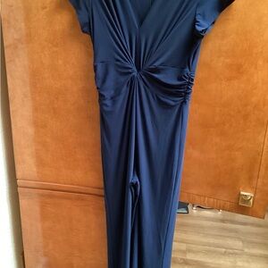 Vince Camuto V Neck Navy  Ruched Jumpsuit, size XL